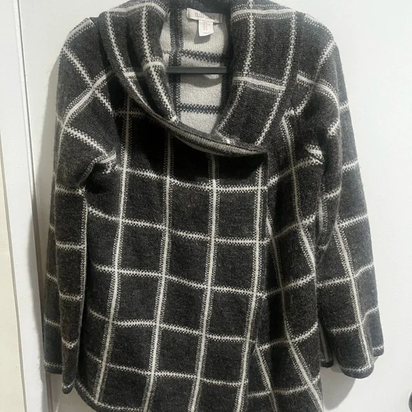 Ellen Tracy Gray and White Cowl Neck Sweater with Turtleneck - Picture 7 of 8